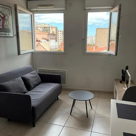 Apartment F2 Moderne, Proche Gare, Terrasse Et Parking Prive Perpignan